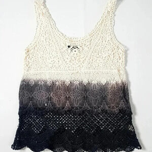 American Eagle  Outfitters XS .Crochet tank Top XS
